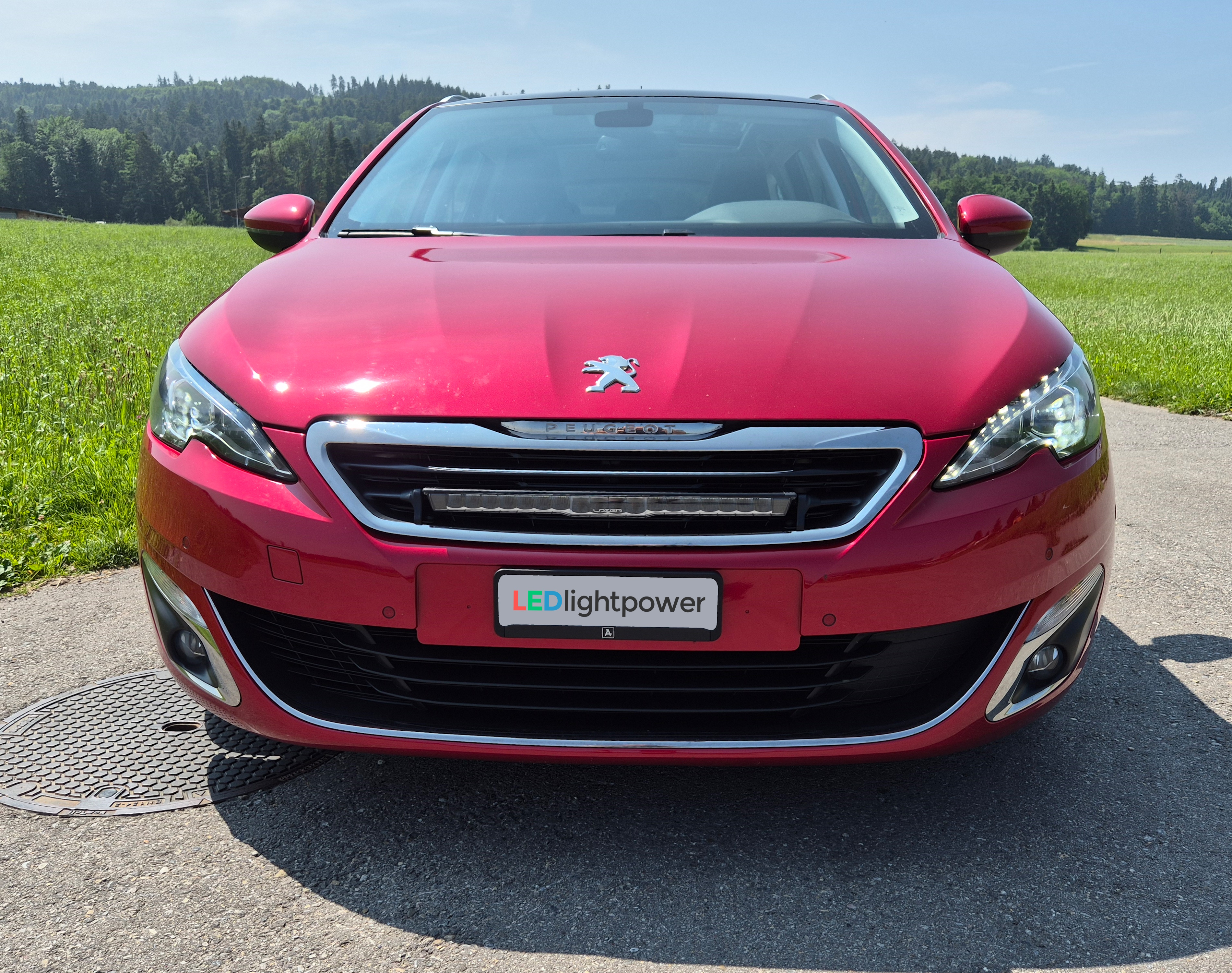 LAZER Glide integration im Peugeot 308